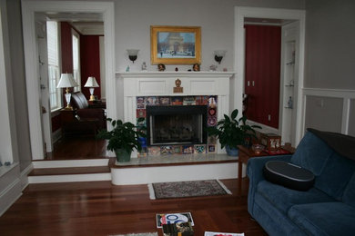 Elegant family room photo in Boston