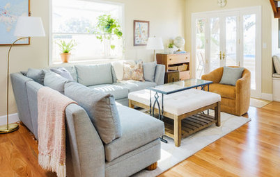 Custom Furniture Creates a Flexible Living Room Lounge