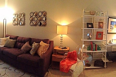 Family room - eclectic family room idea in Tampa