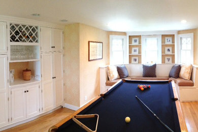 Family room - traditional family room idea in Boston