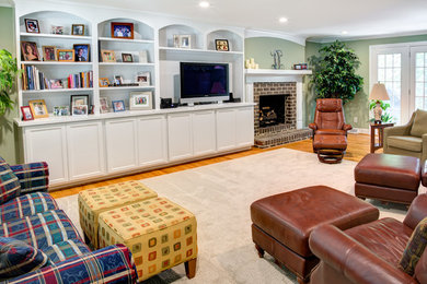 Design ideas for a classic games room in Raleigh.