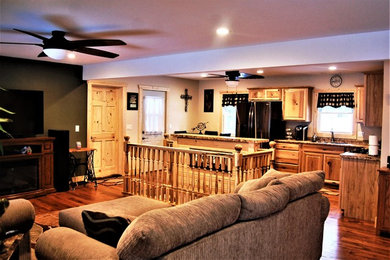 Example of a classic family room design in Cedar Rapids