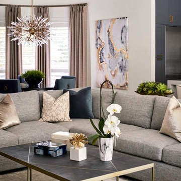 Fossil Creek Living Room and Breakfast Area