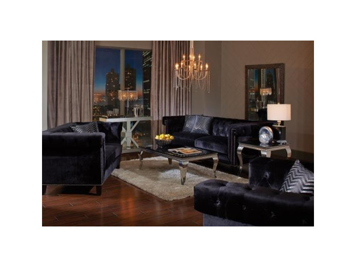 Modern Family Room - Family Room