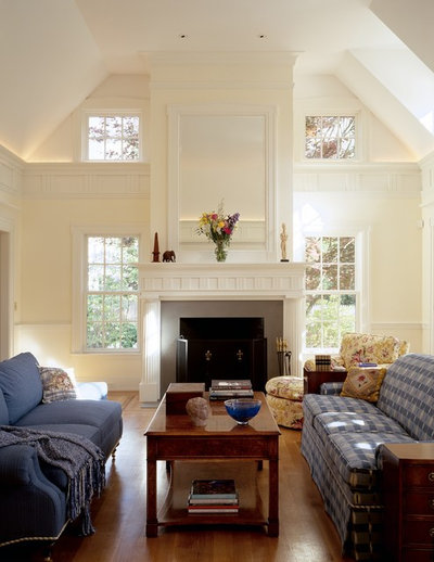 Traditional Family Room by Jan Gleysteen Architects, Inc