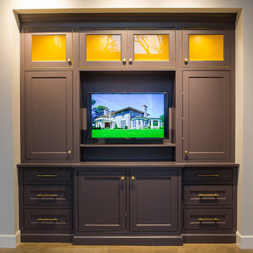Greenwich Kitchen Cabinet Showroom - Den, Office, Library Cabinetry