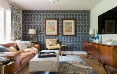 Room of the Day: Geometric Wallpaper Pulls Together Midcentury Style