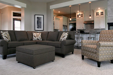 Inspiration for a mid-sized transitional family room remodel in New York