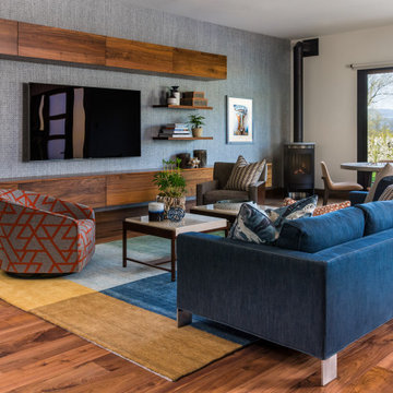 Hood River Scenic Modern