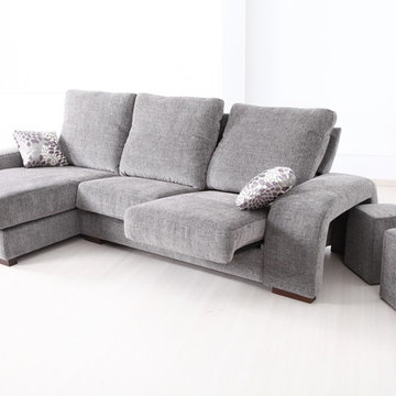 Hugo Modern Sectional Sofa by Famaliving California