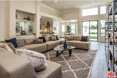 Family room - traditional family room idea in Los Angeles