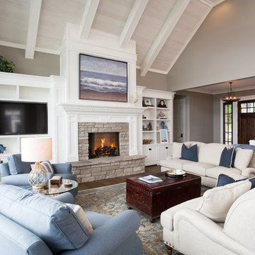 Lake Charlevoix Cottage