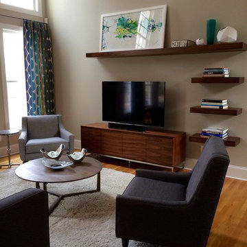 Lake Jeanette - Family Room