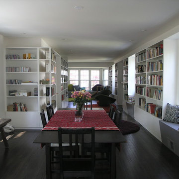Living Room / Library