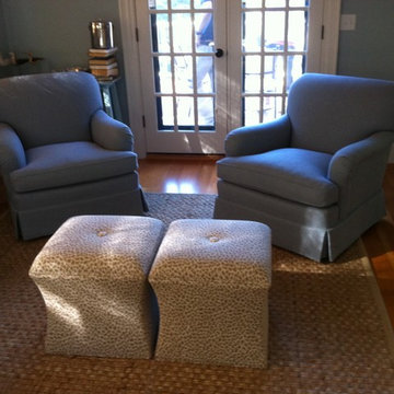 Living Room Upholstered Chairs