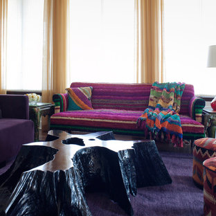 Eklektisches Wohnzimmer mit weißer Wandfarbe, lila Boden und Teppichboden in San Francisco