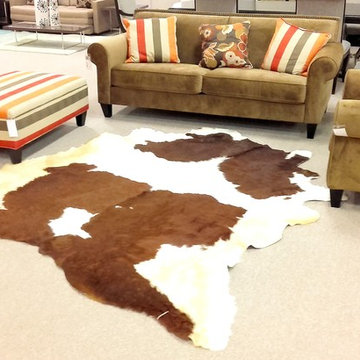 Maroon-white Premium Cowhide Rug / 6'7" x 7'3" / Handmade / Imported from Europe
