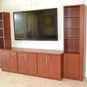 Media Center: Wood Grain