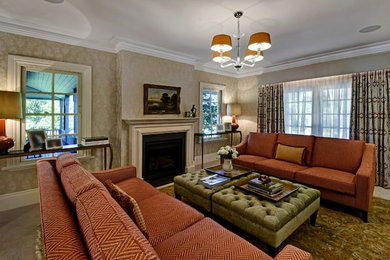 Ejemplo de sala de estar abierta tradicional grande con paredes beige, moqueta, todas las chimeneas y marco de chimenea de madera