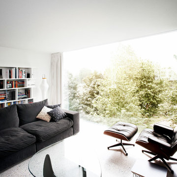 Modern home at the North Sea Coast Belgium with Architect Alexander Dierendonck