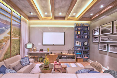 Идея дизайна: изолированная гостиная комната в морском стиле с серыми стенами и полом из ламината