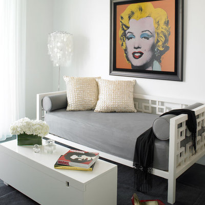 Family room - mid-sized modern enclosed family room idea in Miami with white walls
