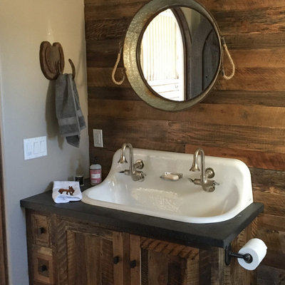 Family room - small rustic family room idea in San Diego