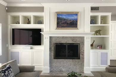 Transitional family room photo in Los Angeles