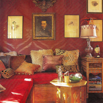 Painted Damask in Exotic Moroccan Den
