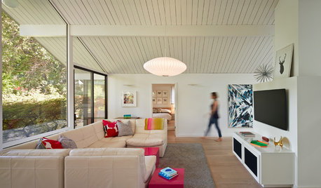 Houzz Tour: An Eichler's Interior Gets a Major Overhaul