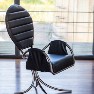 PH Pope Chair