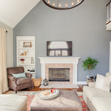 Phoenixville, PA Bright and Airy Home and Family Room
