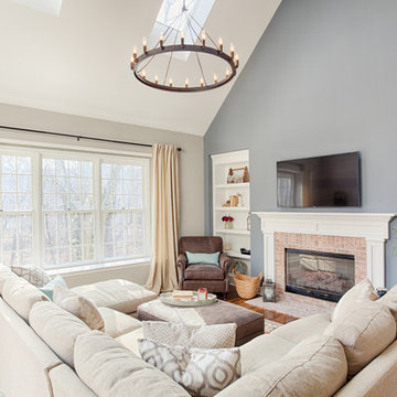 Phoenixville, PA Bright and Airy Home and Family Room