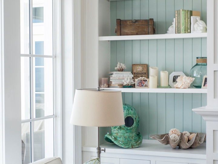 Family Room - Beach Style Family Room