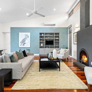Design ideas for a transitional family room in Melbourne.