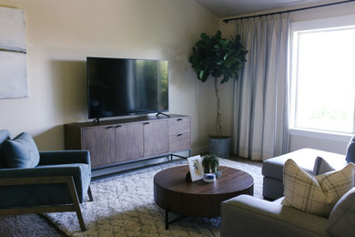 Example of a family room design in Salt Lake City