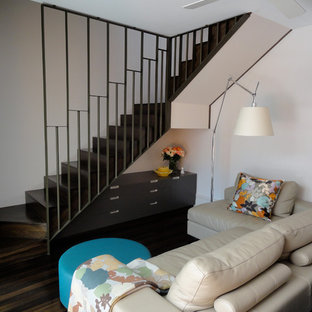 Ispirazione per un soggiorno minimalista con pareti beige