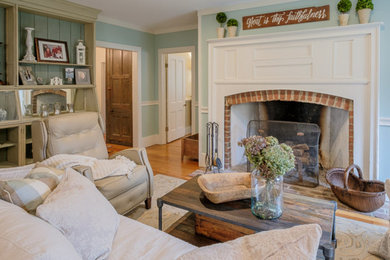Farmhouse family room photo in Other
