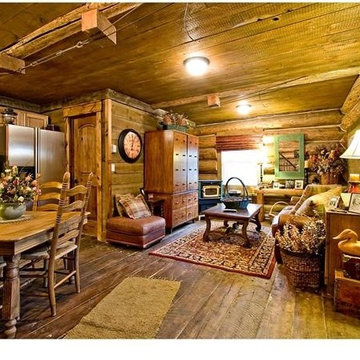 Rustic Guest Cabin