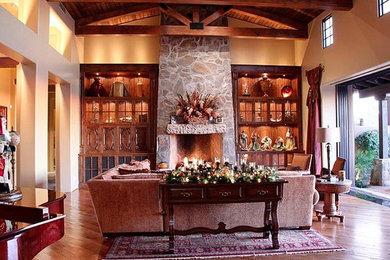 Living room - traditional living room idea in Phoenix