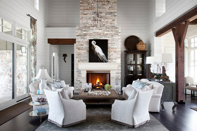 Family room - traditional family room idea in Austin