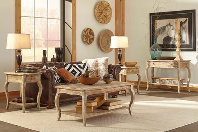 Imagen de sala de estar de estilo americano de tamaño medio con paredes blancas y suelo de cemento