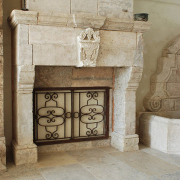 Stone Floor – Antique, Reclaimed Limestone ‘barre blonde’ pavers