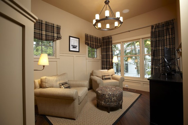 Traditional Family Room by Stonebreaker Builders & Remodelers