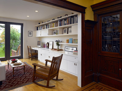 Eclectic Family Room by Chr DAUER Architects