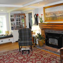 Traditional Family Room suzanne - pittsburgh pa