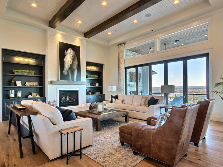 Family Room - Farmhouse Family Room