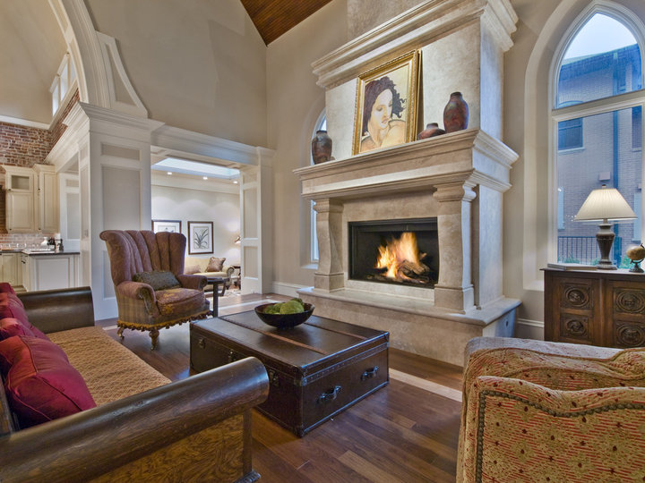 Open - Traditional Family Room