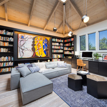 TIBURON HOUSE
