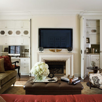 Traditional Family room - California Street Project